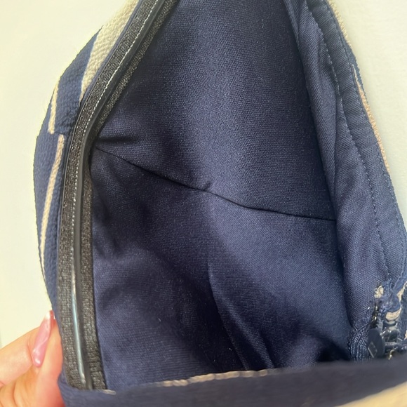 Dress - Picture 3 of 6